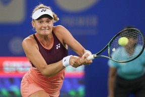 爱游戏-科维托娃在利物浦比赛中回归赛场，出色防守引发热议！的简单介绍